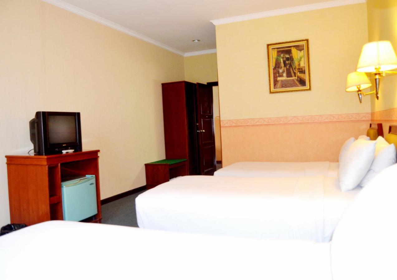 Yasmin Hotel Puncak Kültér fotó