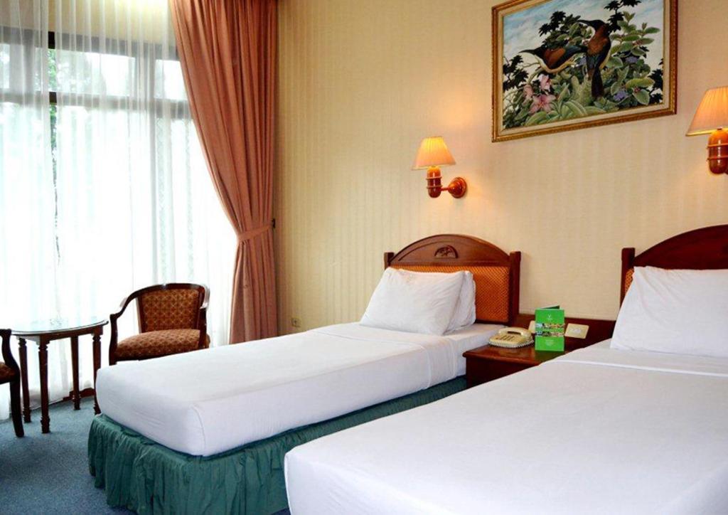 Yasmin Hotel Puncak Kültér fotó