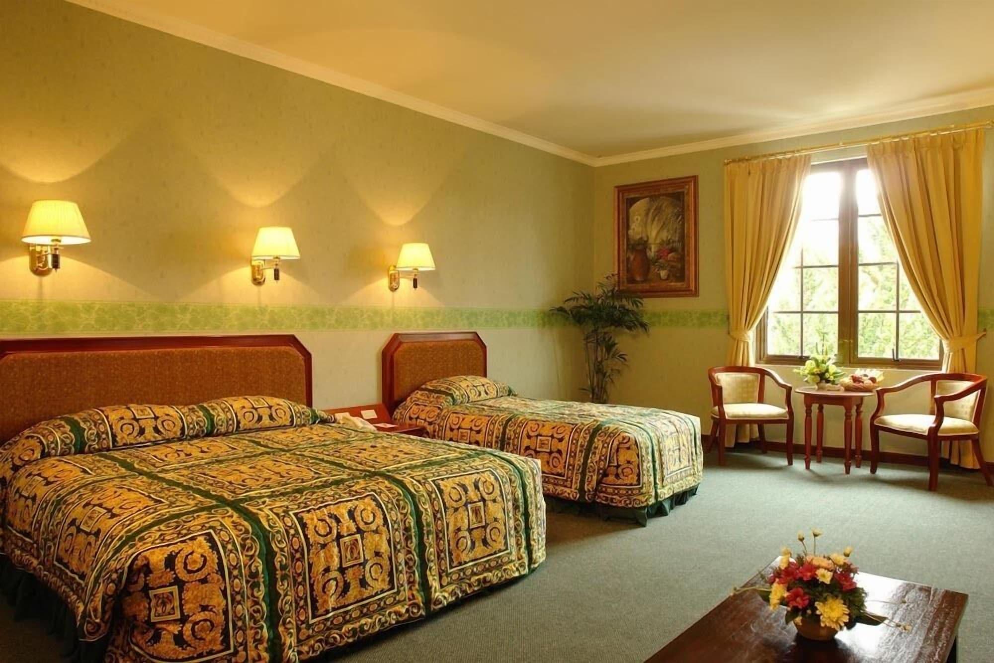Yasmin Hotel Puncak Kültér fotó