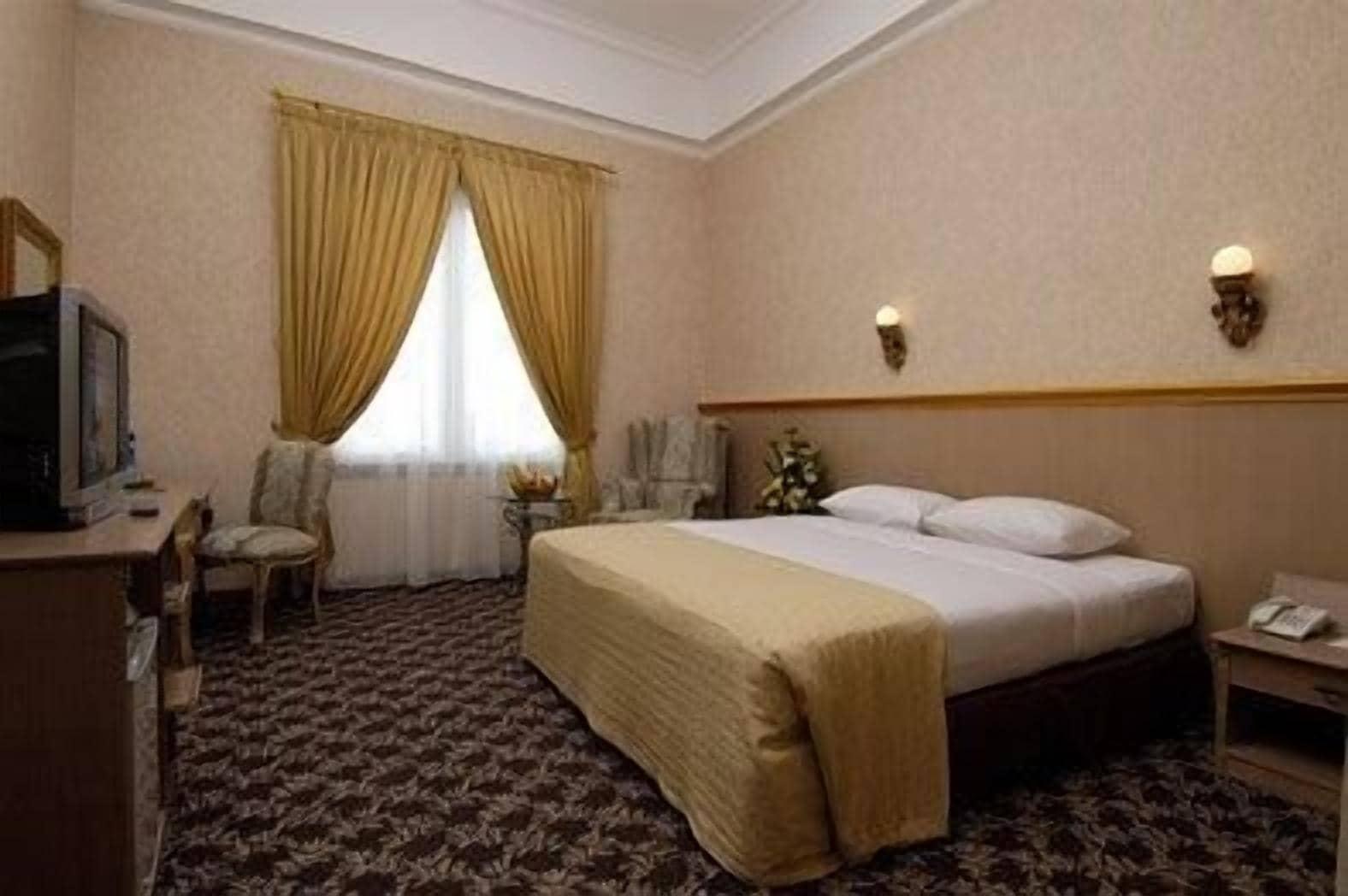 Yasmin Hotel Puncak Kültér fotó