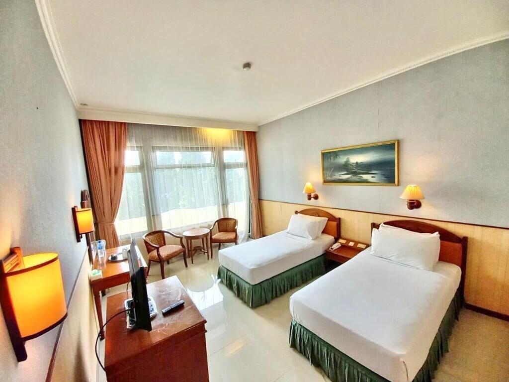 Yasmin Hotel Puncak Kültér fotó