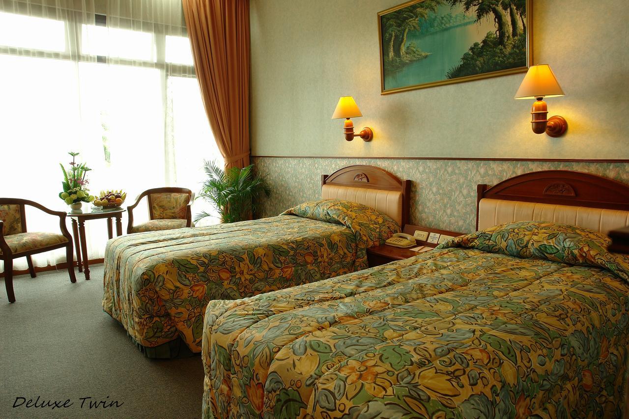 Yasmin Hotel Puncak Szoba fotó